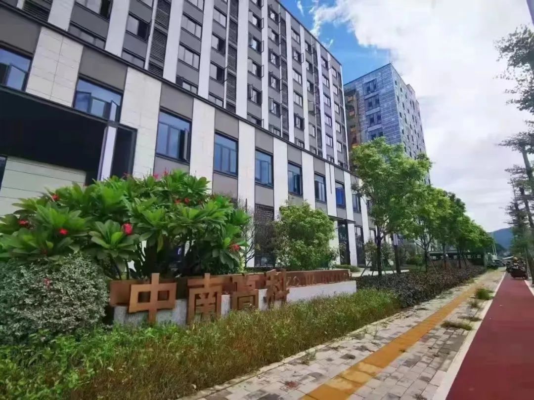 购买标准厂房相对于租赁厂房具有哪些优势