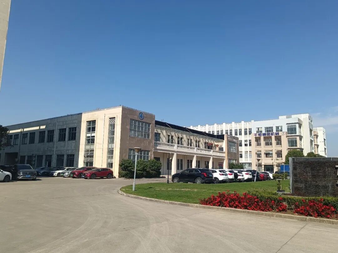 上海浦东南汇工业园区  园通路沪南路 研发厂房出租2000平 可分割