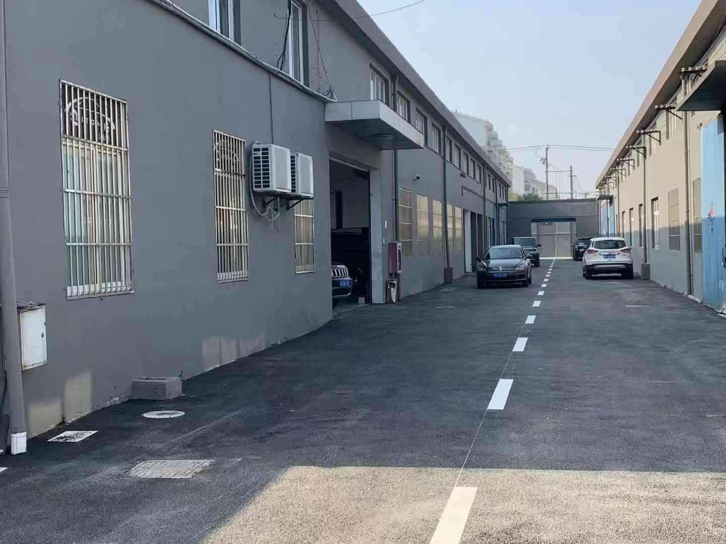 南通通州5000㎡ 独门独院可环评，交通便利，可进17.5米大车，有办公楼和宿舍-厂房出租，首层9米